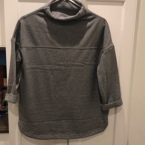 Athleisure sweatshirt  by PEACH.